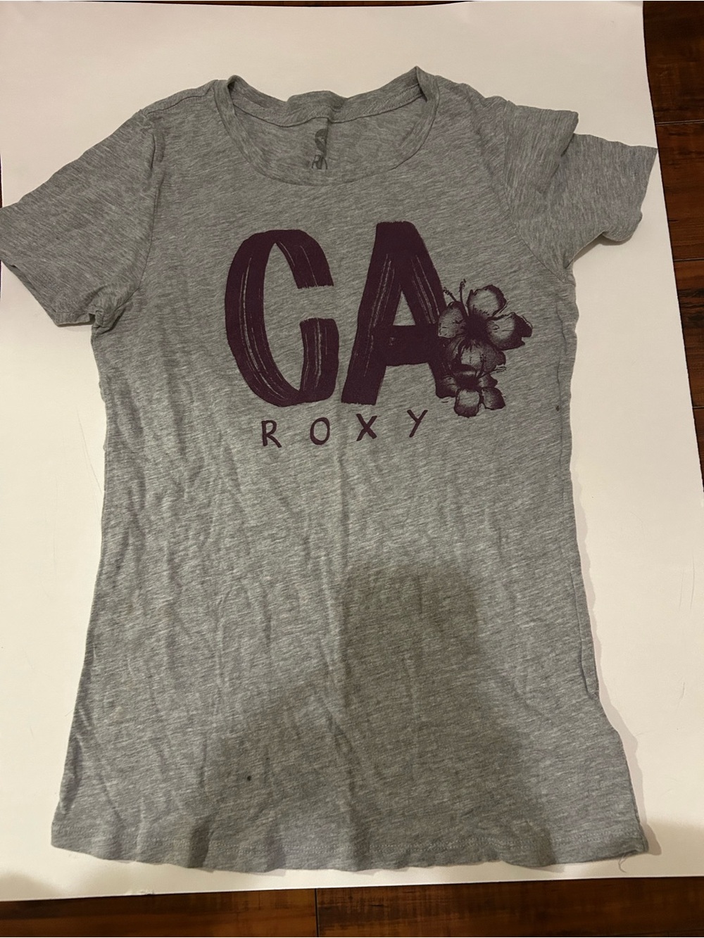 Roxy women Gray Graphic Tee with Purple Print